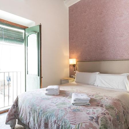 Apartamentos Bartomeu By Habama Group Sitges Luaran gambar