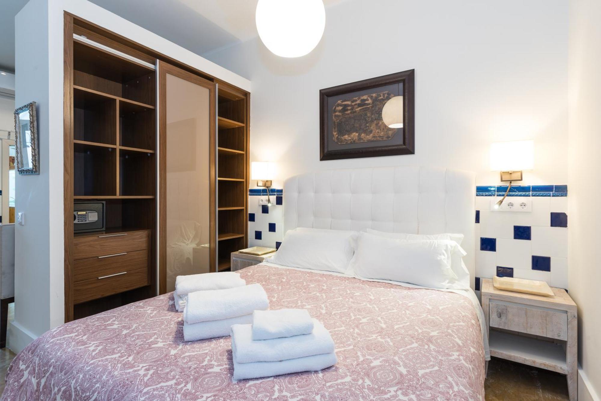 Apartamentos Bartomeu By Habama Group Sitges Luaran gambar